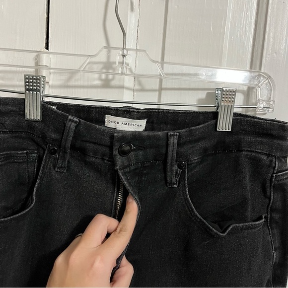 Good American Good Legs Skinny Jeans Black 184 Raw Hem Size 12 31 Inches T1 - Picture 3 of 9